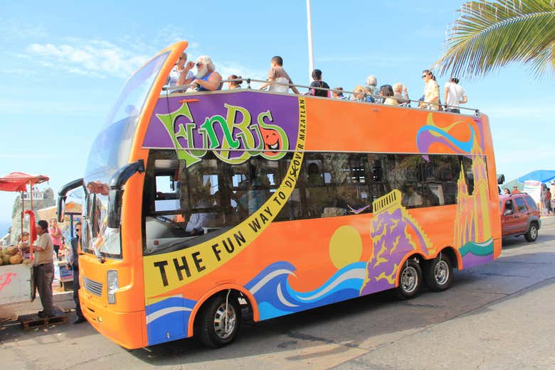 Prêt à visiter Mazatlan à bord du Funbus