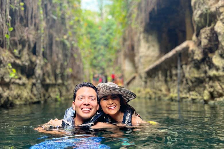 Disfrutando de los impresionantes cenotes