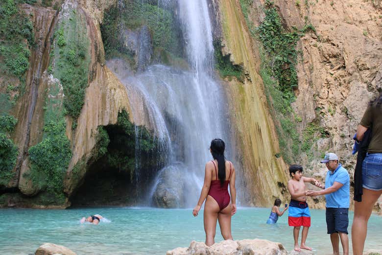 Santiago Apoala waterfall