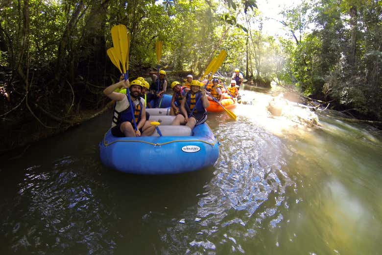 Navegando por el río Lancaja