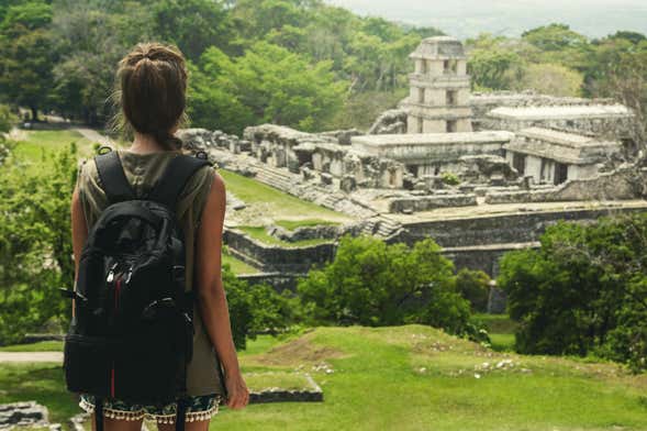 Tour por la zona arqueológica de Palenque, Agua Azul y Misol-Há