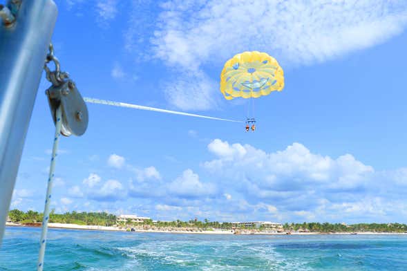 Parasailing em Punta Maroma