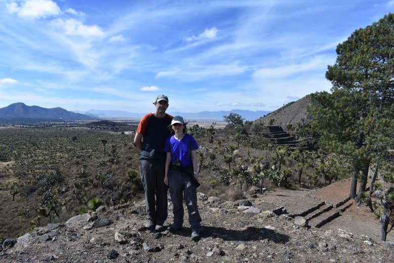 Investigando el yacimiento arqueológico Cantona