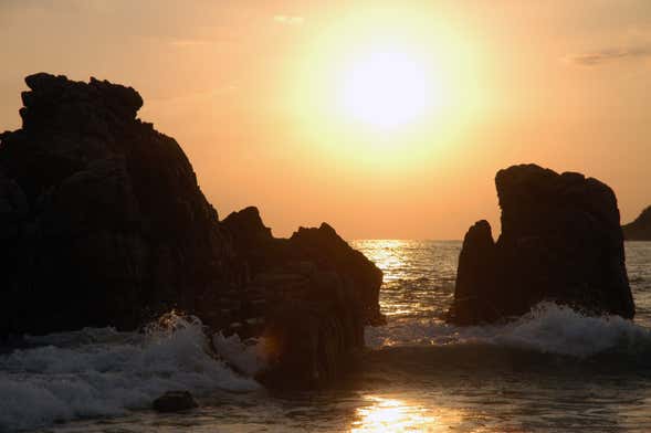 Puerto Escondido Cruise at Sunrise