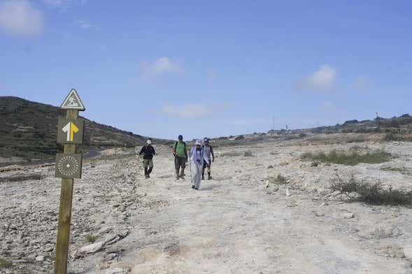 Ruta a pie por el Sendero del Capitán