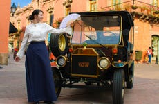 Tour en coche clásico por Santiago de Querétaro