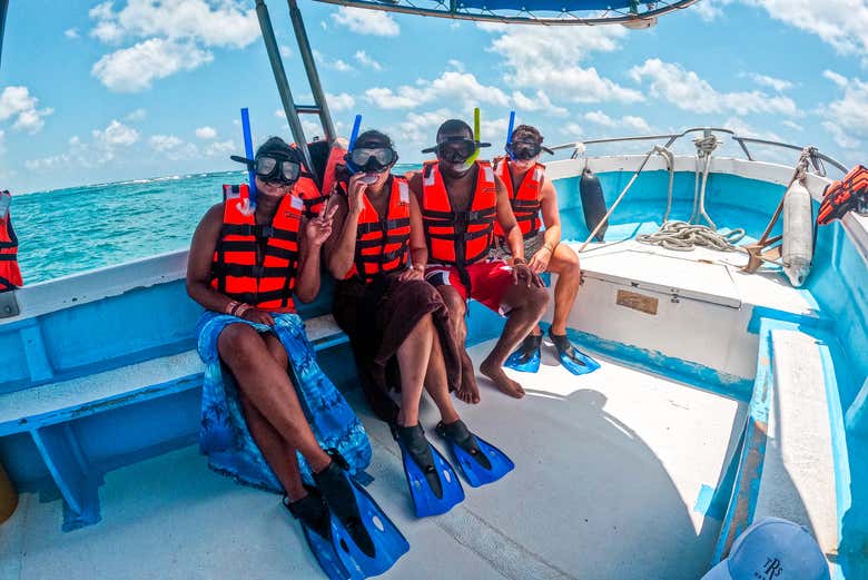 Listos para hacer snorkel