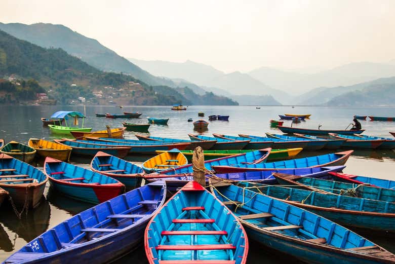 Realizaremos un paseo en barco por el lago Phewa