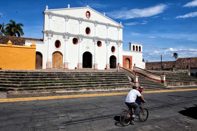 Take a walking tour through Granada