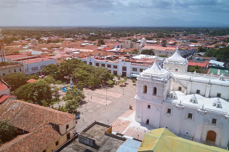 Vista de la plaza principal de León. 