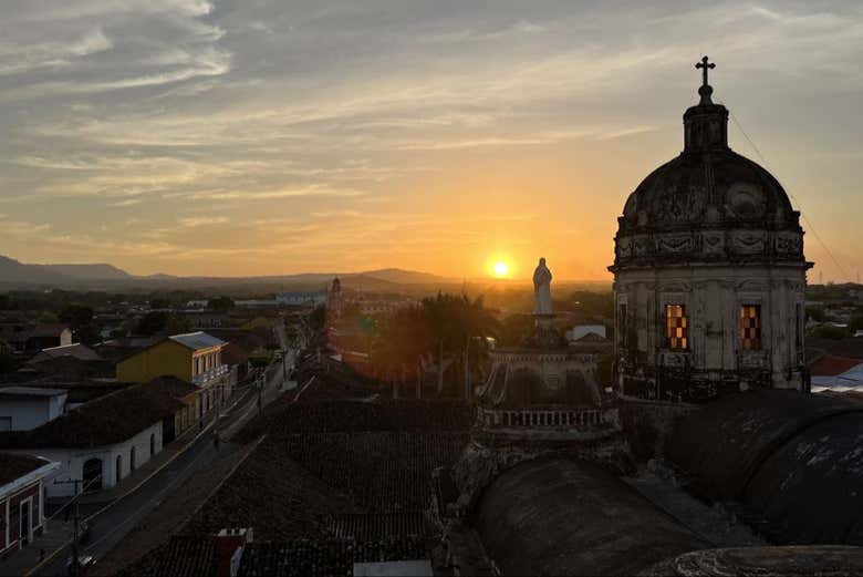 Panorámica de Granada al atardecer