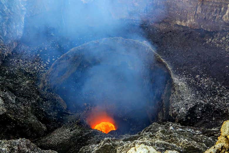 Magma ativo do vulcão Masaya