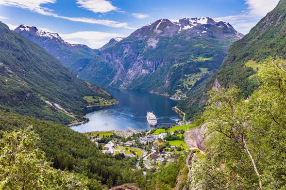 Tour por el fiordo de Geiranger para cruceros