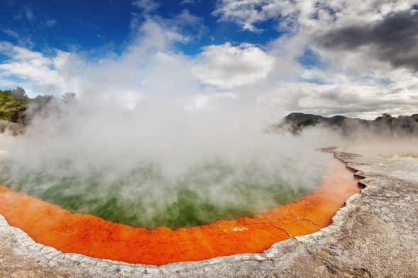 Wai-O-Tapu & Rotorua Excursion