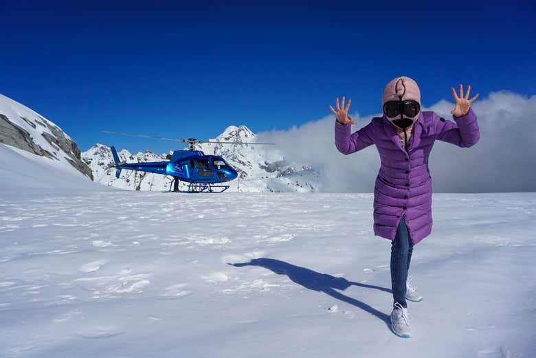 Disfrutando del aterrizaje en la nieve