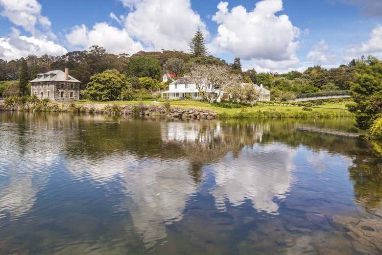 Contemplando la Stone House y la Kemp House