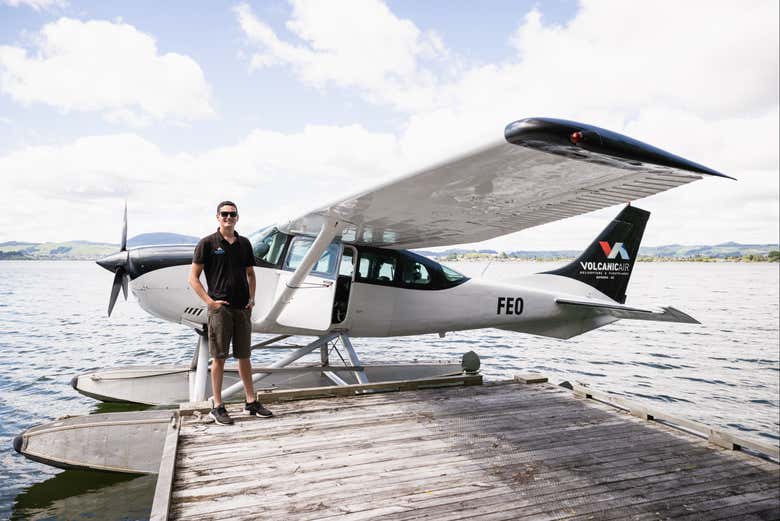 Fly on a floatplane