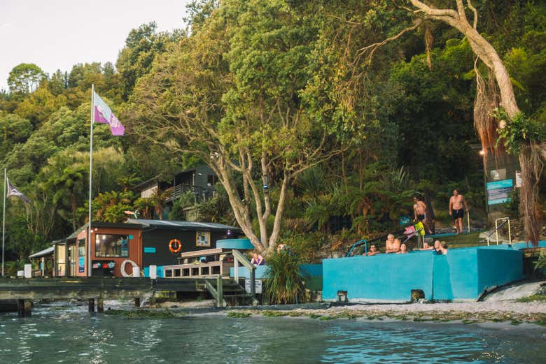 Lake Rotoiti Kayak Tour + Geothermal Pools, Rotorua