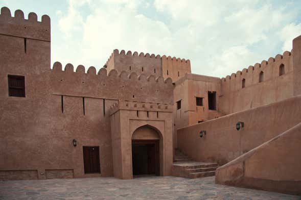 Excursión a Nizwa, Birkat Al Mawz y Jabreen