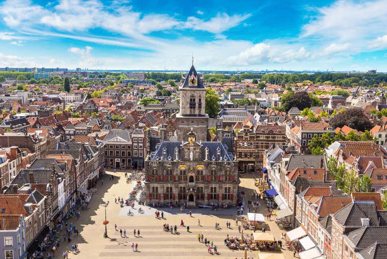 Visit the Delft City Hall