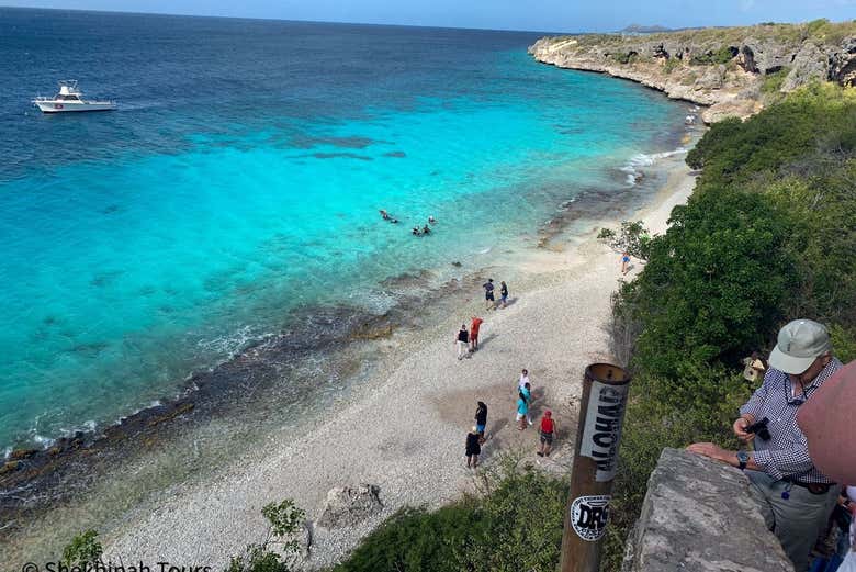 The beautiful turquoise waters of the island of Bonaire