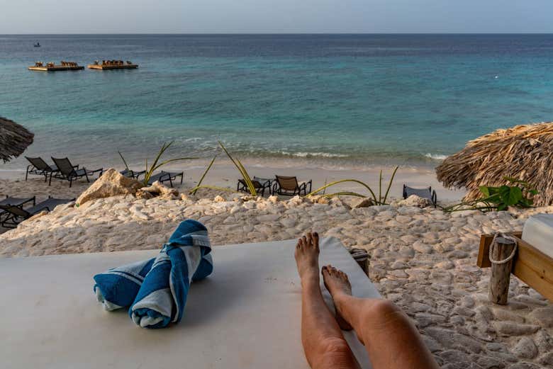 Descansando en playa Kalki