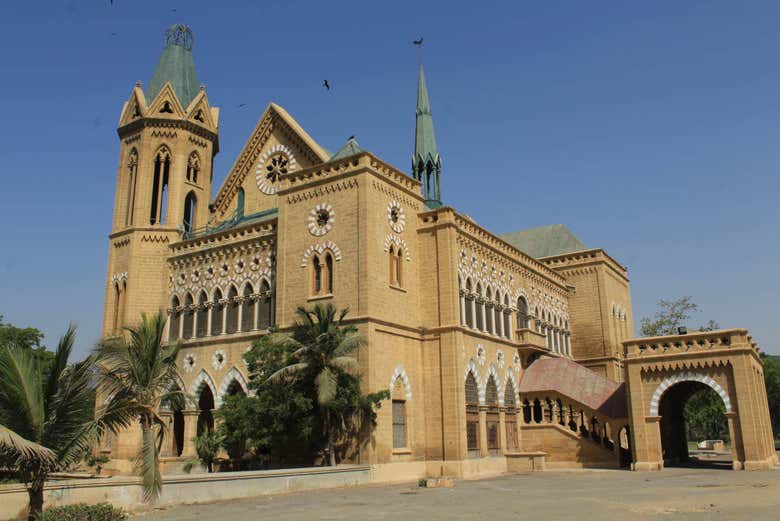 Frere Hall, antico municipio di Karachi