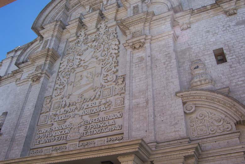 Detailed sillar stone in Arequipa