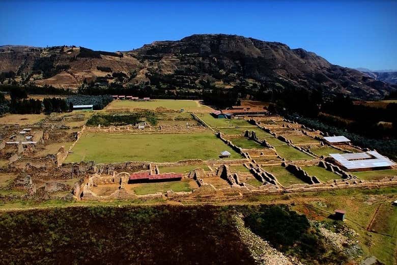 Complejo arqueológico de Wiracochapampa