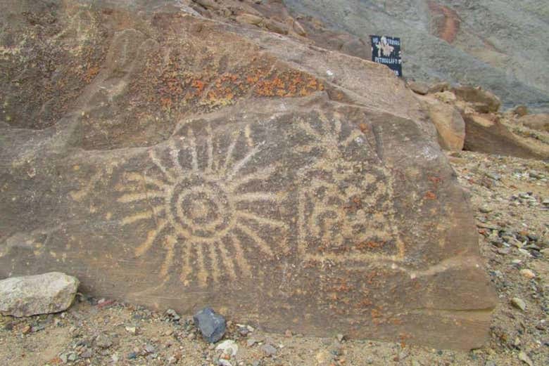 Excursión a los petroglifos de Huancor