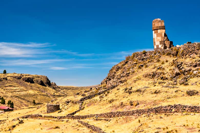 Visitando el cementerio preincaico de Sillustani