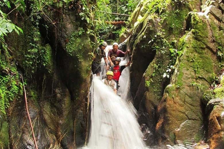 Baths in la quebrada