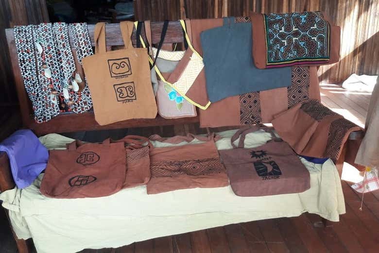 Artisan products from the amazon rainforest