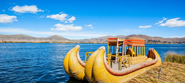 Excursión a las islas de los Uros + Trekking por Taquile