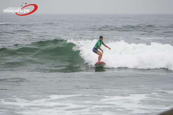 Curso de surf en San Bartolo