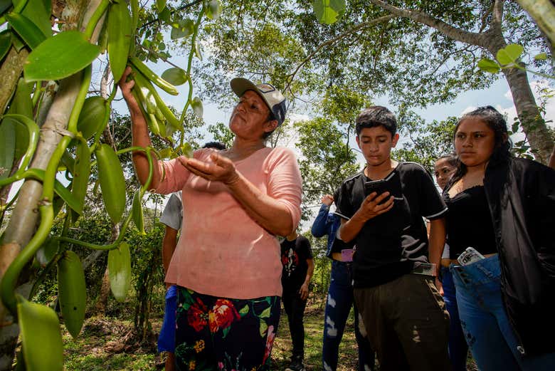 Disfrutando de la excursión a la Reserva Ecológica de Tingana