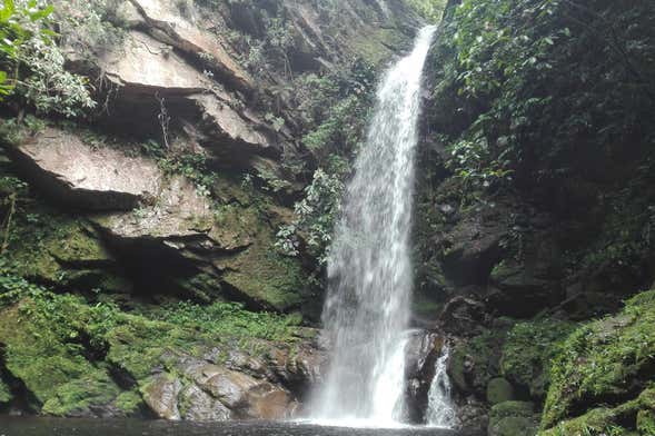 Huacamaillo Waterfall Hike