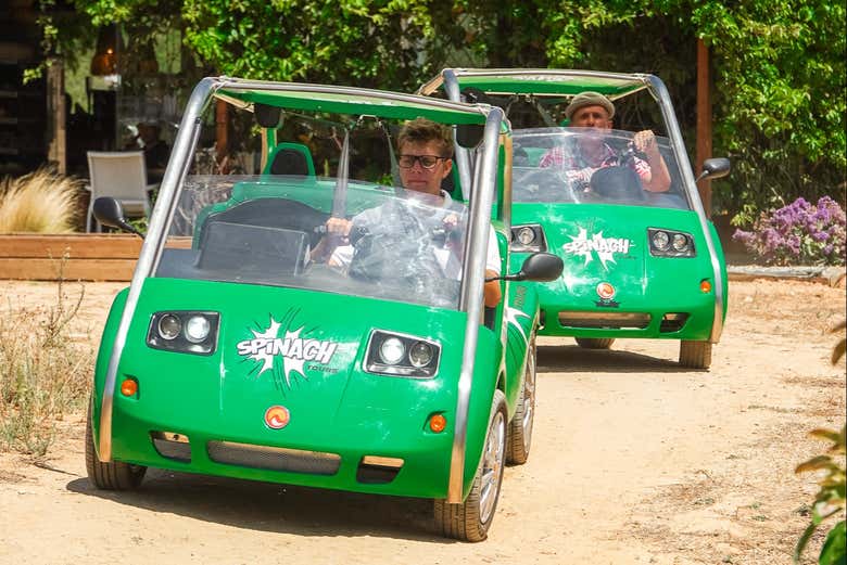 Pilotando un coche eléctrico por Albufeira