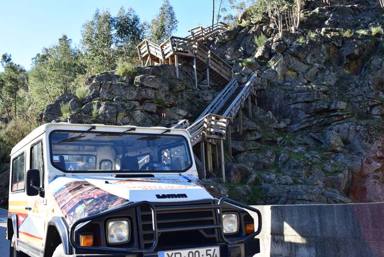 Jeep tour of Paiva Valley