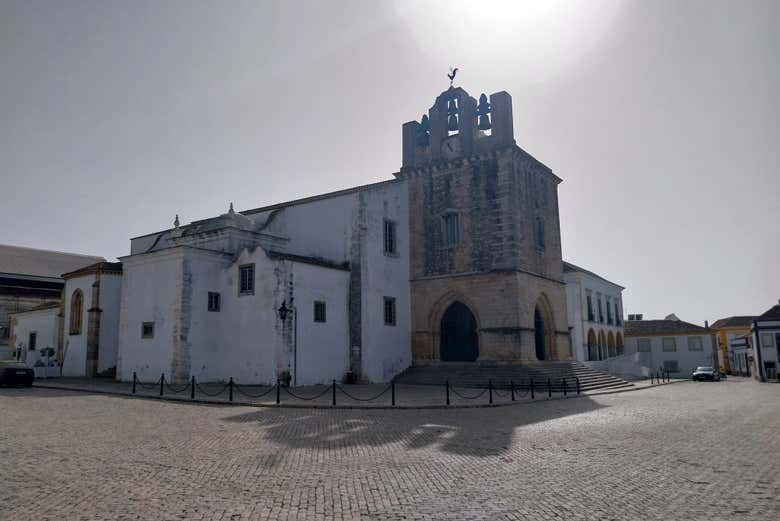 Learn about the Cathedral of Faro and its history