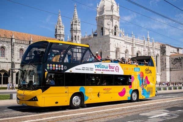 Uma das paradas do ônibus turístico de Lisboa