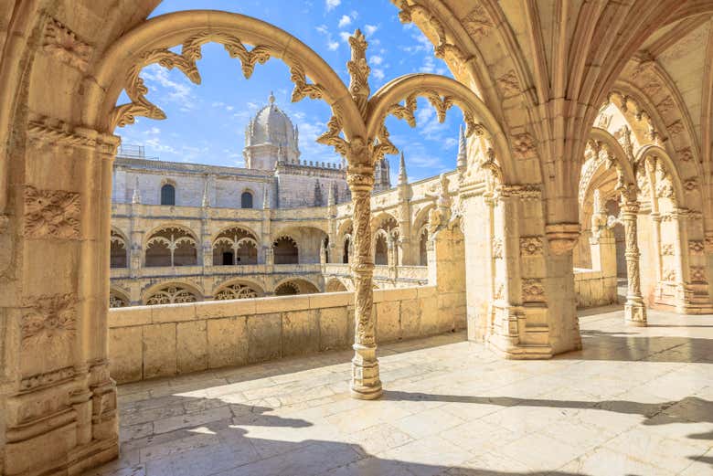 O claustro do mosteiro o deixará sem palavras