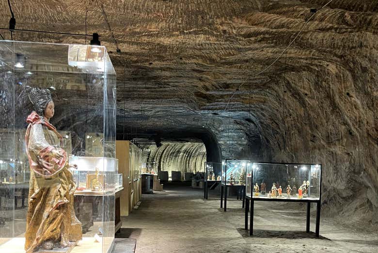 Touring the Loulé salt mine art gallery