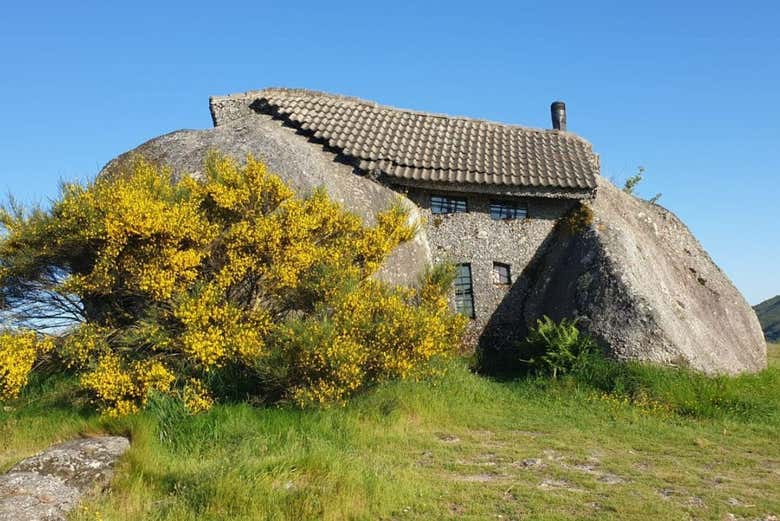 Casa do Penedo