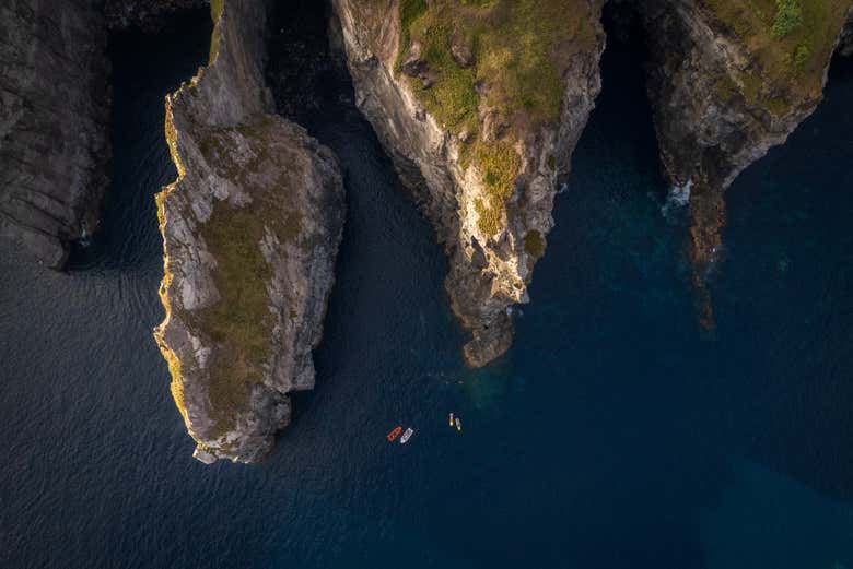 Sail along the coast of São Miguel