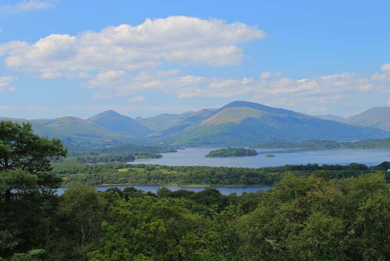 Vistas panorámicas del lago Lomond