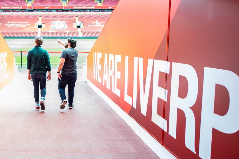 A Sala De Mudança No Estádio De Anfield Em Liverpool, Reino Unido