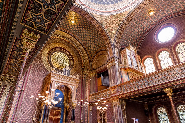 A Sinagoga Espanhola de Praga: beleza, informação e emoção