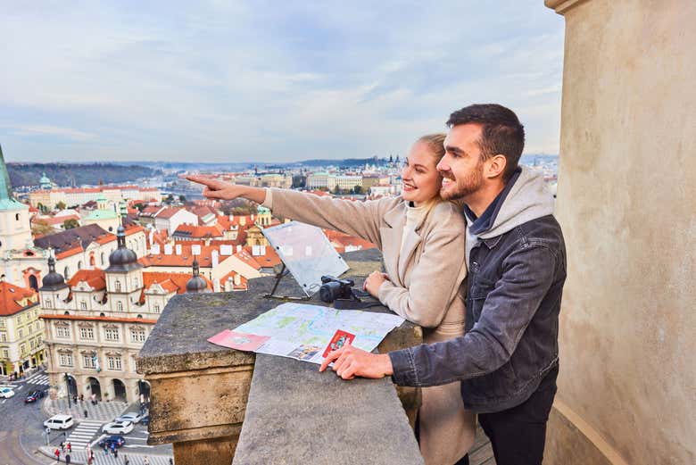 Admirando las vistas de Praga