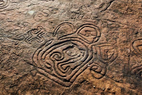 Excursão aos petróglifos de La Piedra Letrada